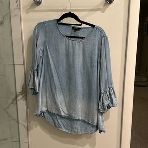 Light denim top